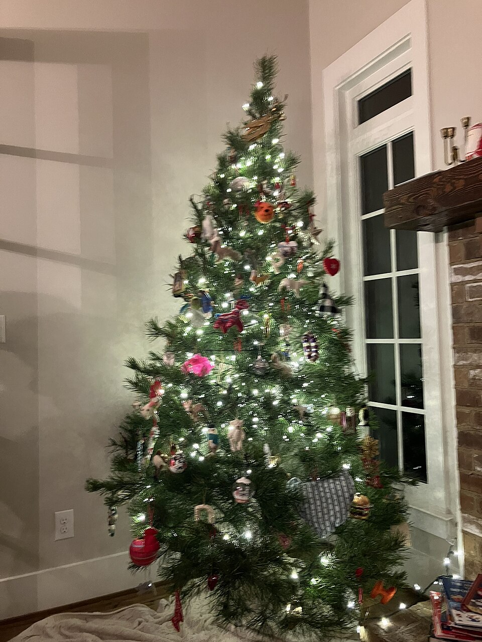 Árbol de Navidad 1.5 m con Base Metálica